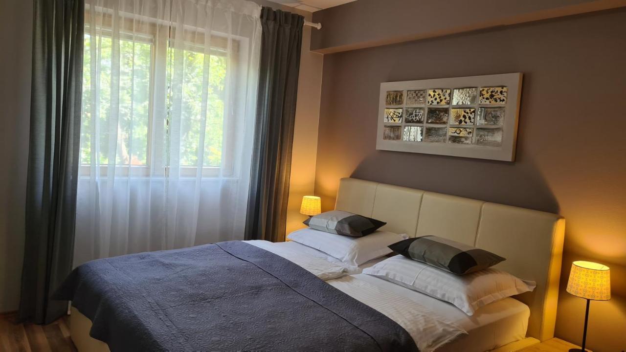 Villa Amalia Apartments 马林斯卡 外观 照片
