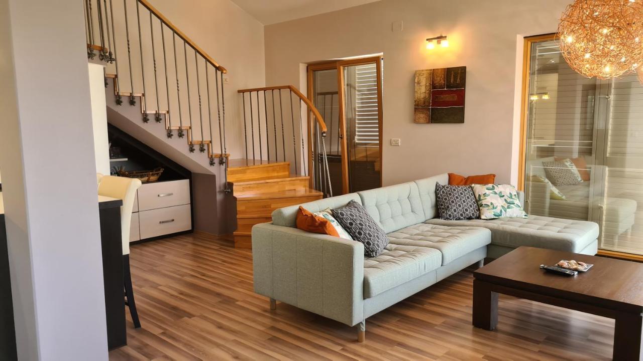 Villa Amalia Apartments 马林斯卡 外观 照片