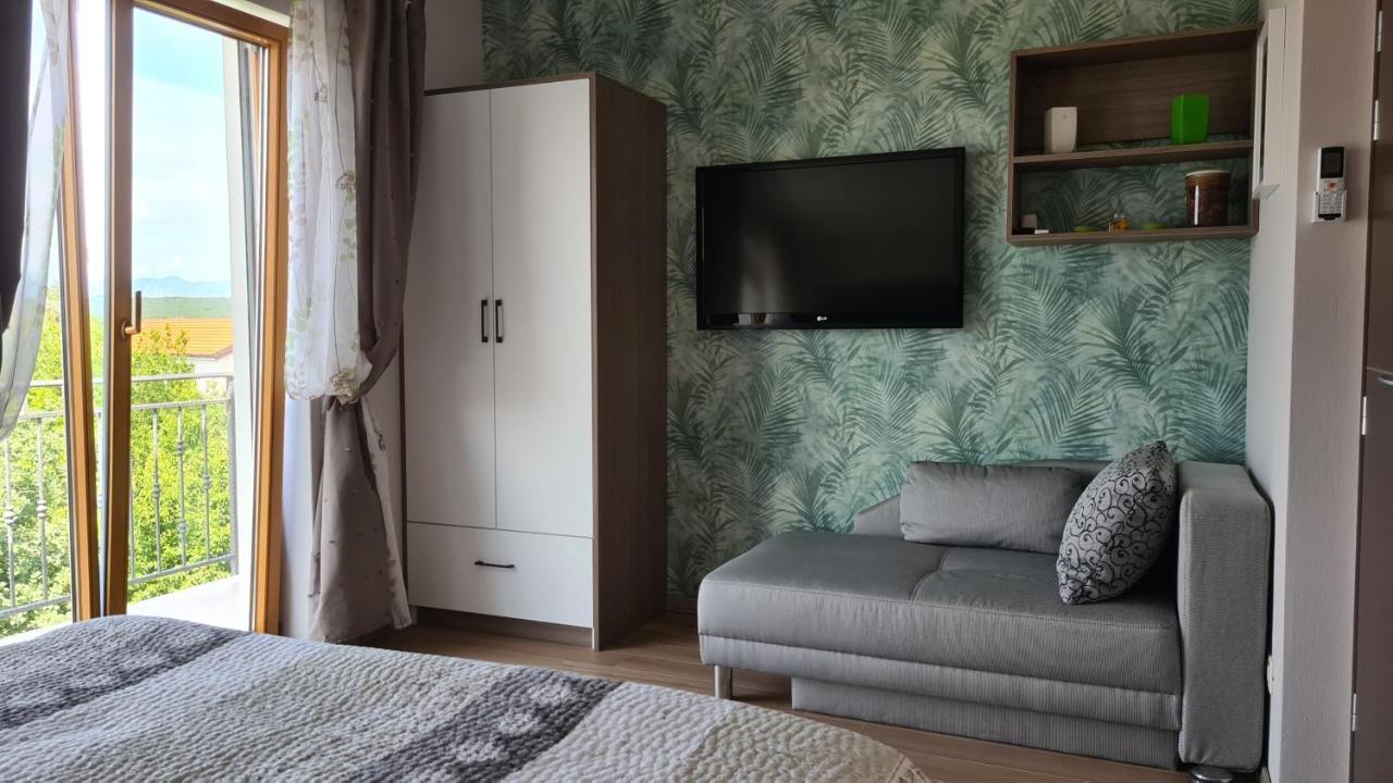 Villa Amalia Apartments 马林斯卡 外观 照片