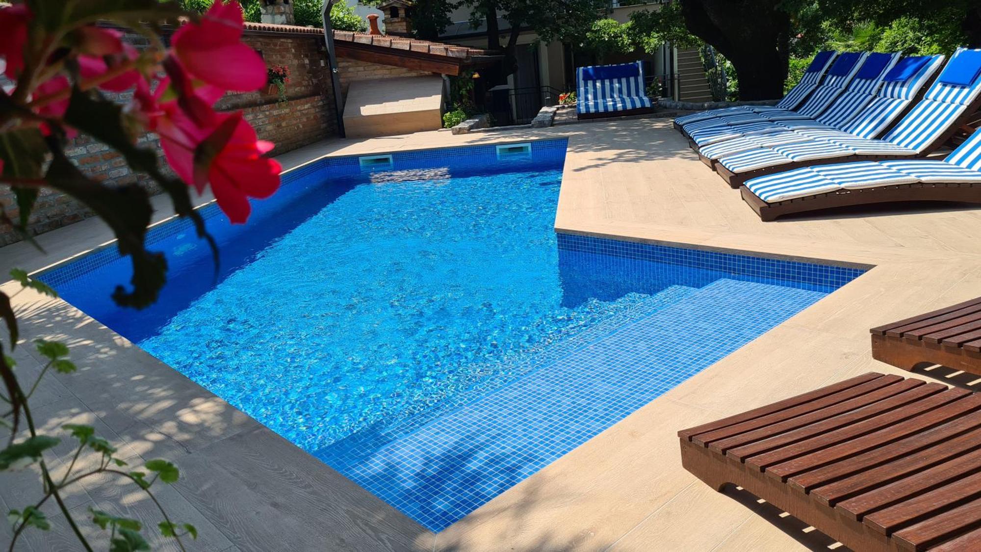 Villa Amalia Apartments 马林斯卡 外观 照片