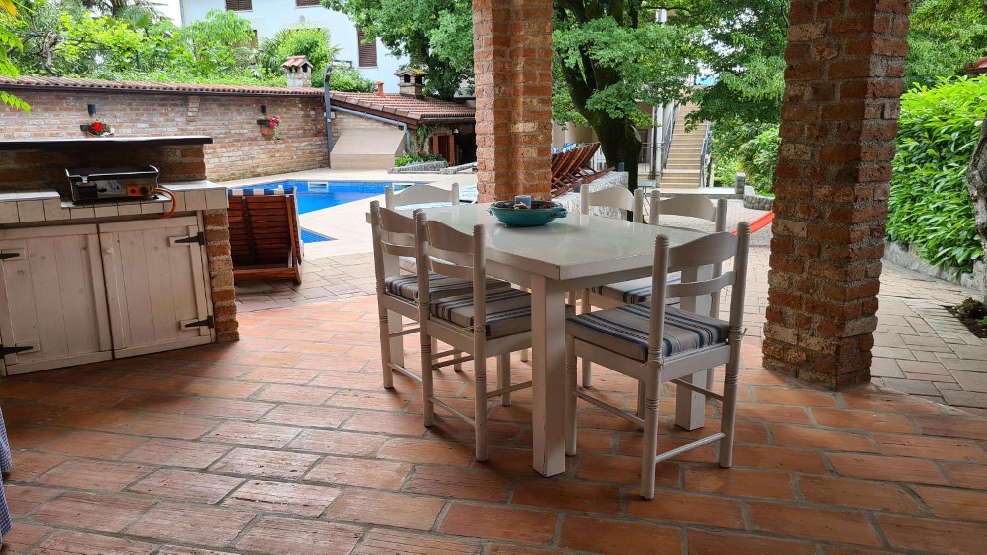 Villa Amalia Apartments 马林斯卡 外观 照片