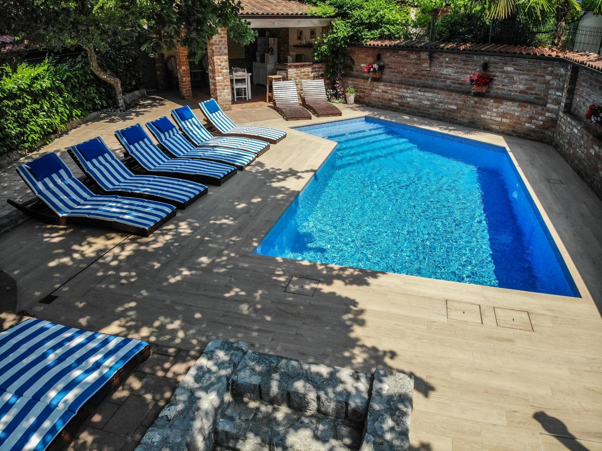 Villa Amalia Apartments 马林斯卡 外观 照片