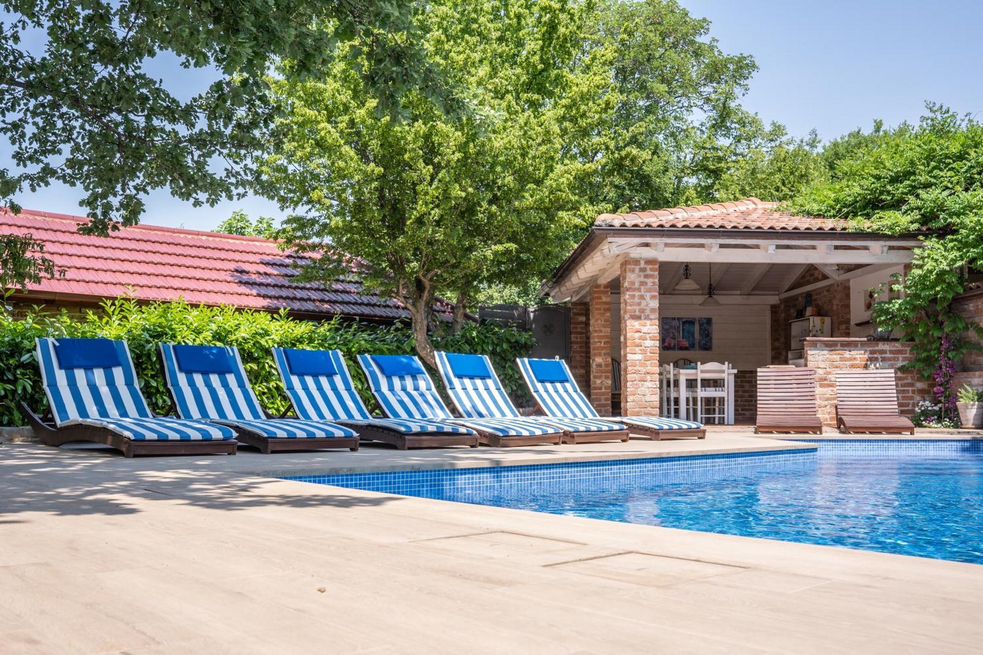 Villa Amalia Apartments 马林斯卡 外观 照片